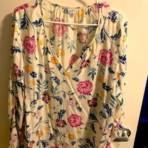 Ladies floral print blouse